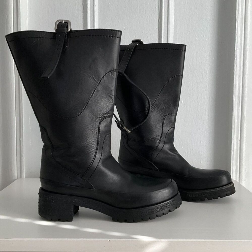 Prada - Leather Rain Boots - Mid Calf - Beautiful Boots - Great Condition! - Picture 7 of 14